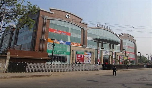 Featured Image of Malls near Arvind Lakeview